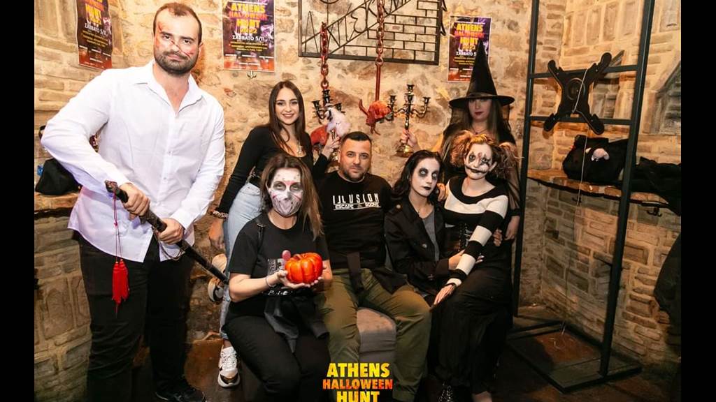 Athens Halloween Hunt 2022 team photo